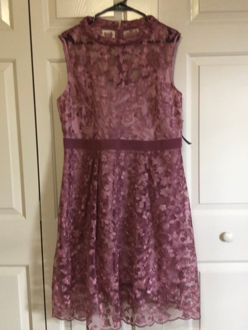 New York & Company Mauve Pink Floral Lace Sleeveless Cocktail Dress